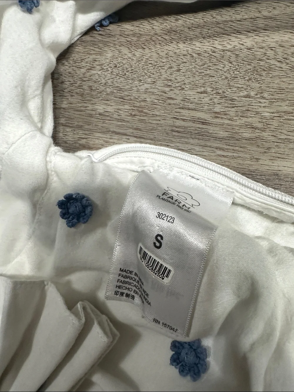 FARM Rio White Puff-Sleeve Crop Top with Blue flowers Print.